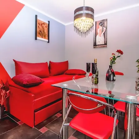 Appartamento Two-bedroom In X Pola