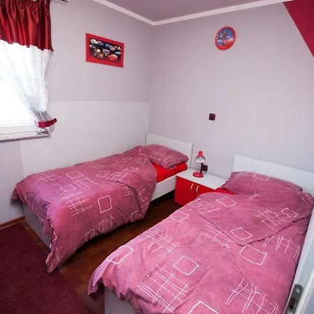 Two-bedroom In X Appartamento Pola
